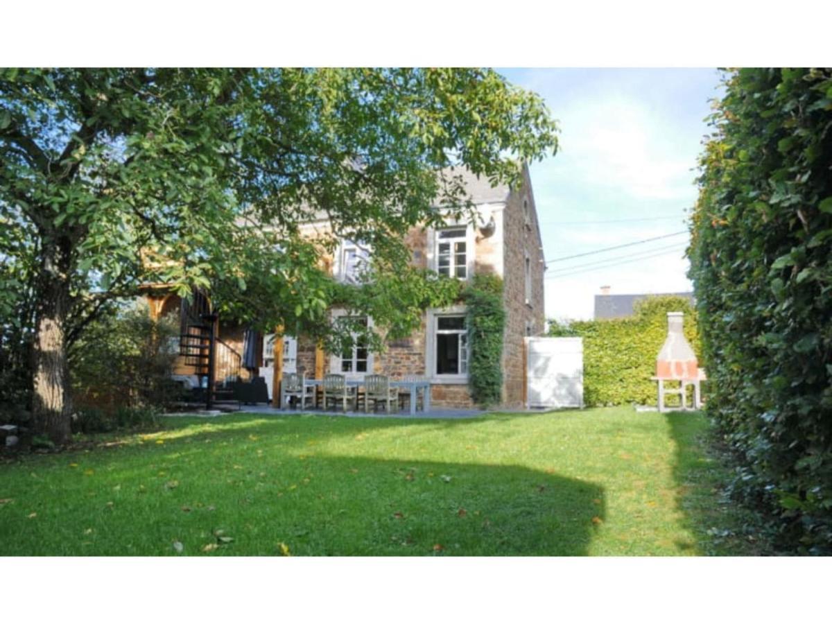 Stone-Built Holiday Home In Werpin With Garden Zewnętrze zdjęcie